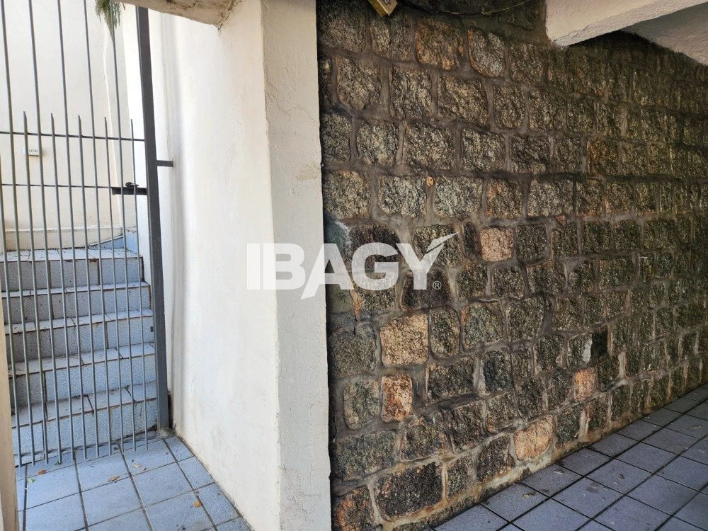 House with 3 bedrooms and 140 m², 1 en-suite bath — photo 4