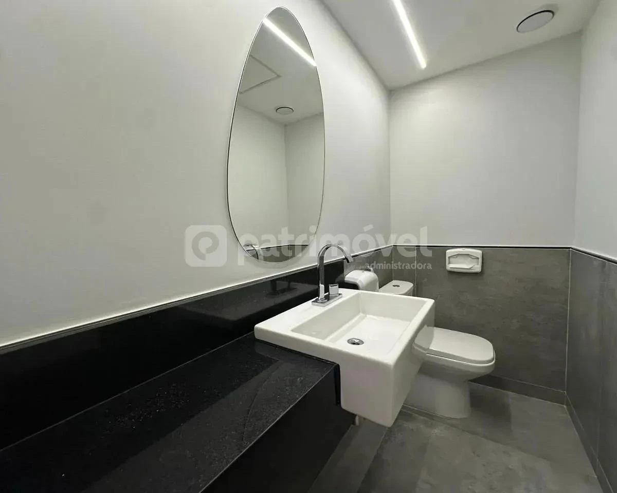 Apartamento de 170 m² com 1 quarto e 2 banheiros