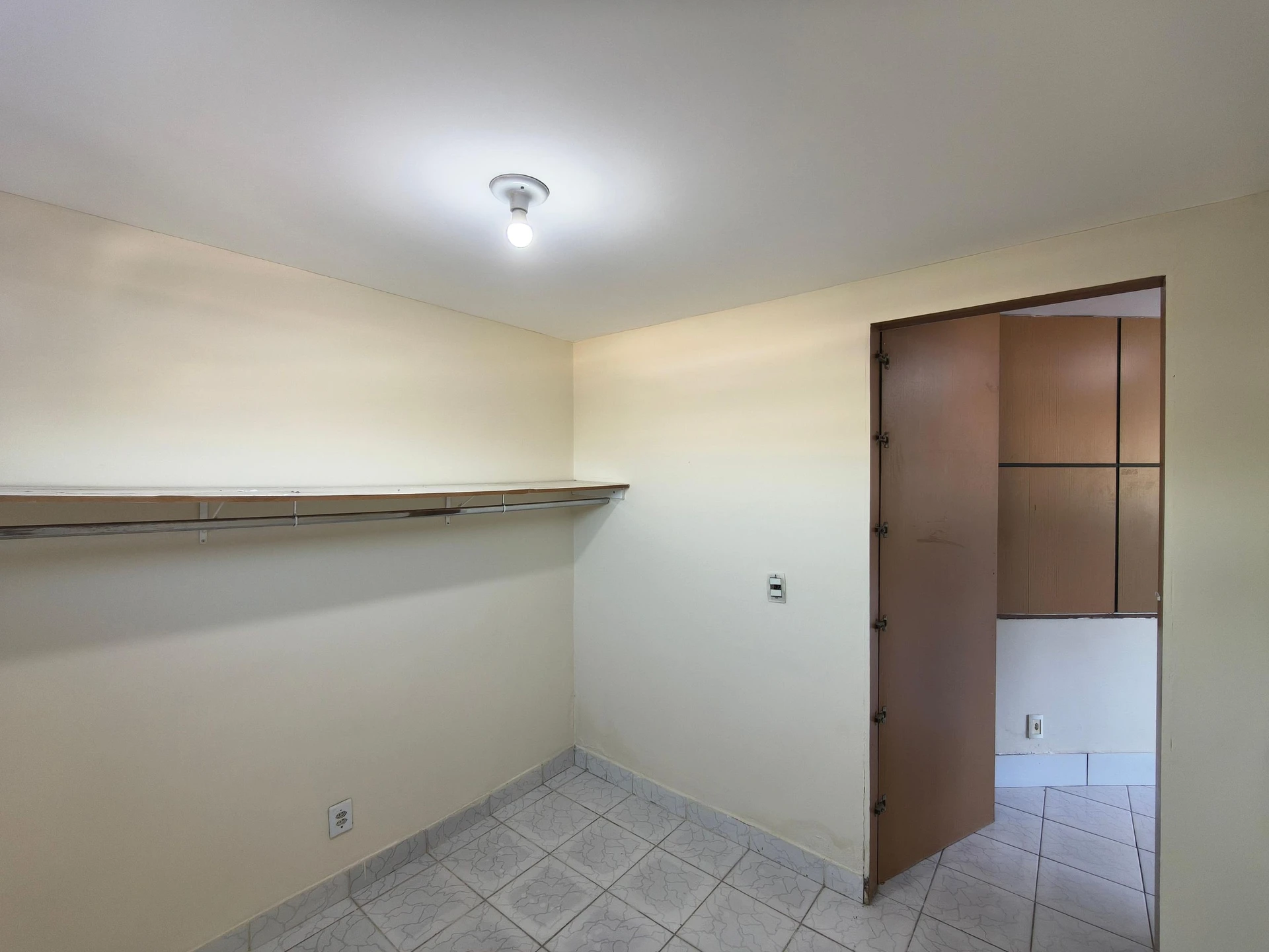 Condo house with 3 bedrooms and a balcony — photo 62