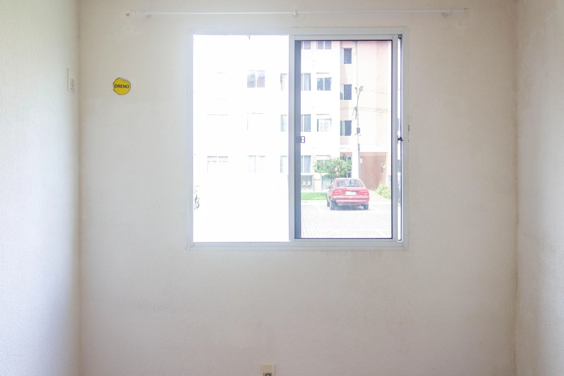2-bedroom apartment in a building with a gym — photo 33