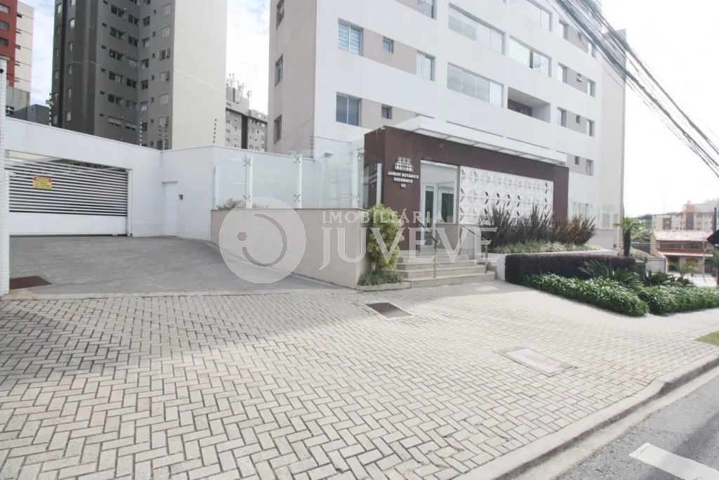 Apartment, 93 m², with a glass-enclosed balcony — photo 52