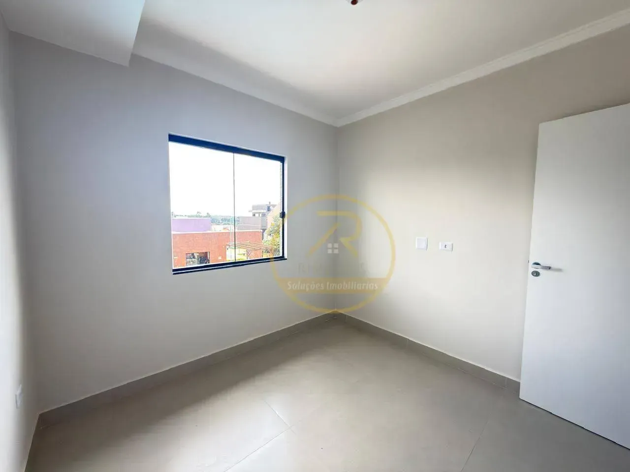 House 100 m² with 3 bedrooms and 2 parking spots — photo 25
