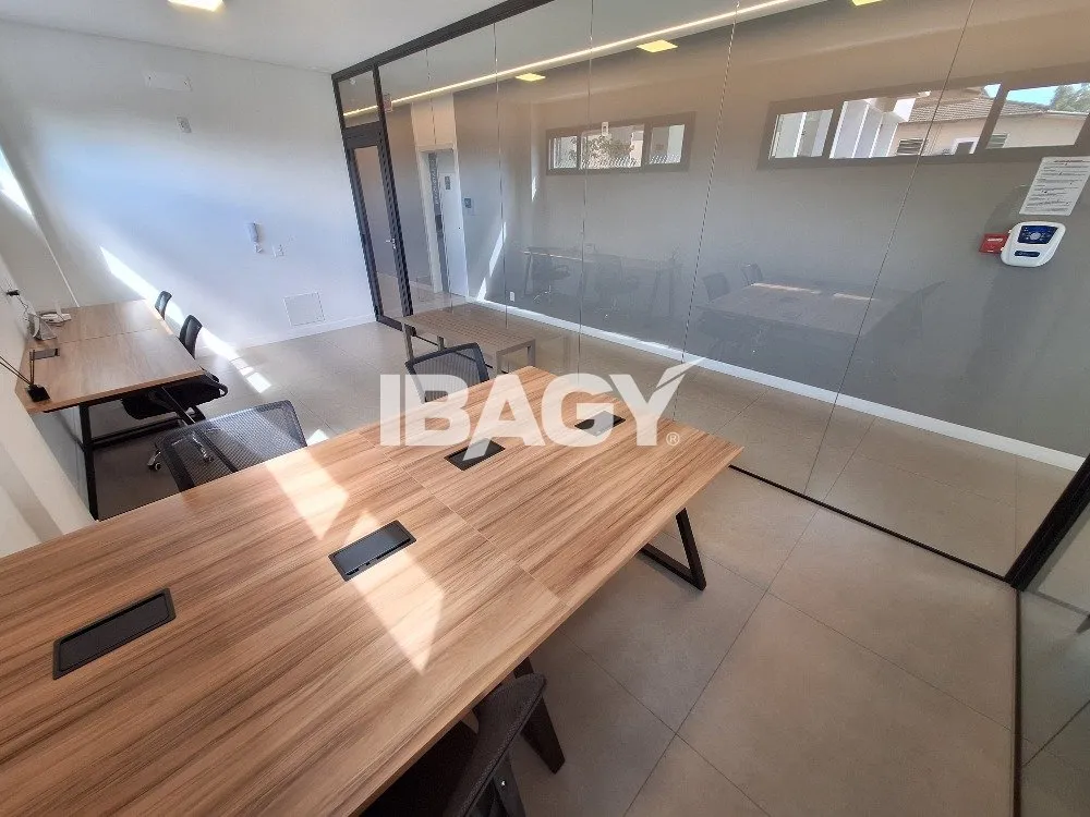 59 m² furnished studio with a ready workspace desk — photo 7