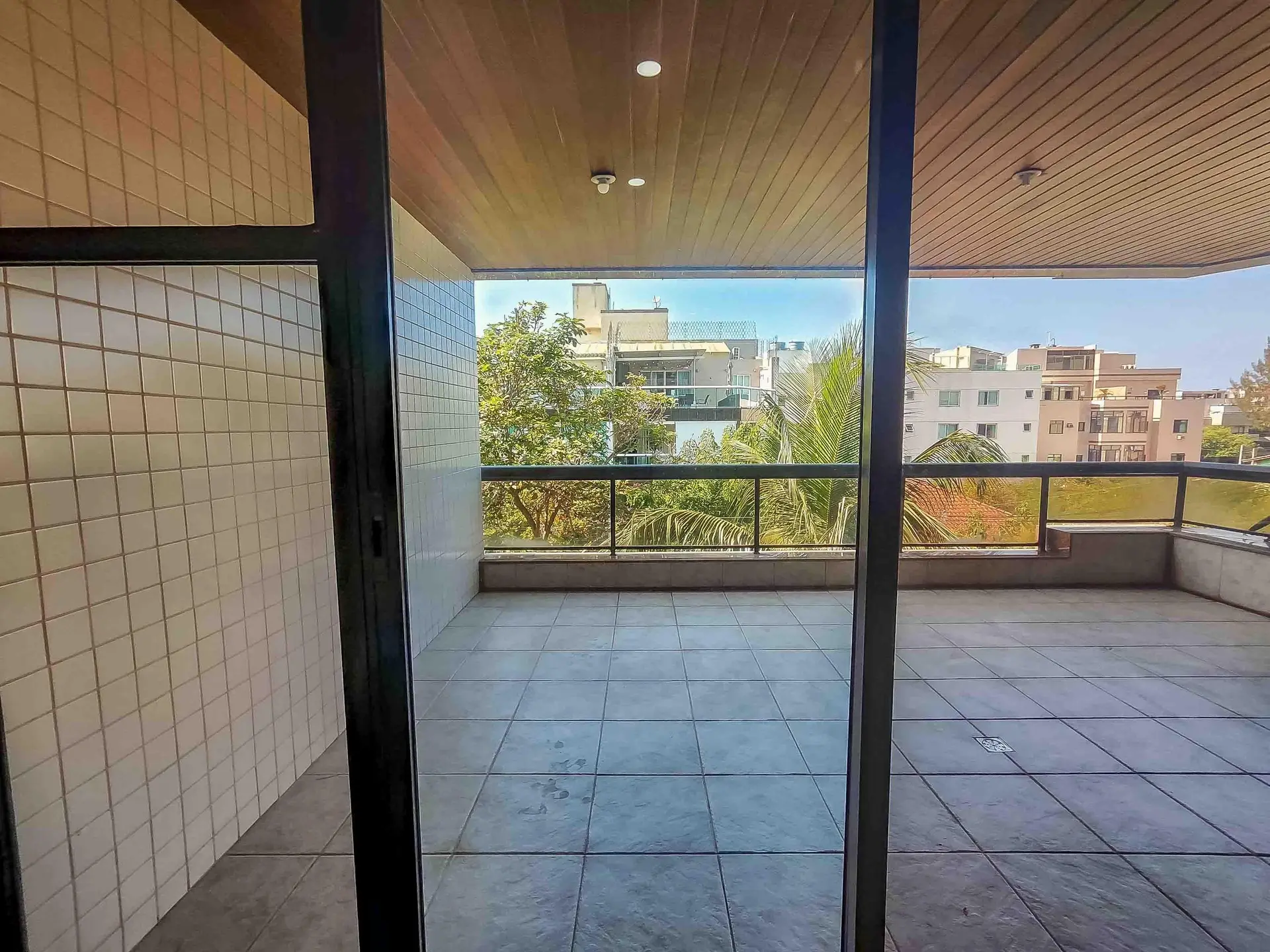 Apartamento sem mobília com 3 quartos e área de lavanderia — photo 8