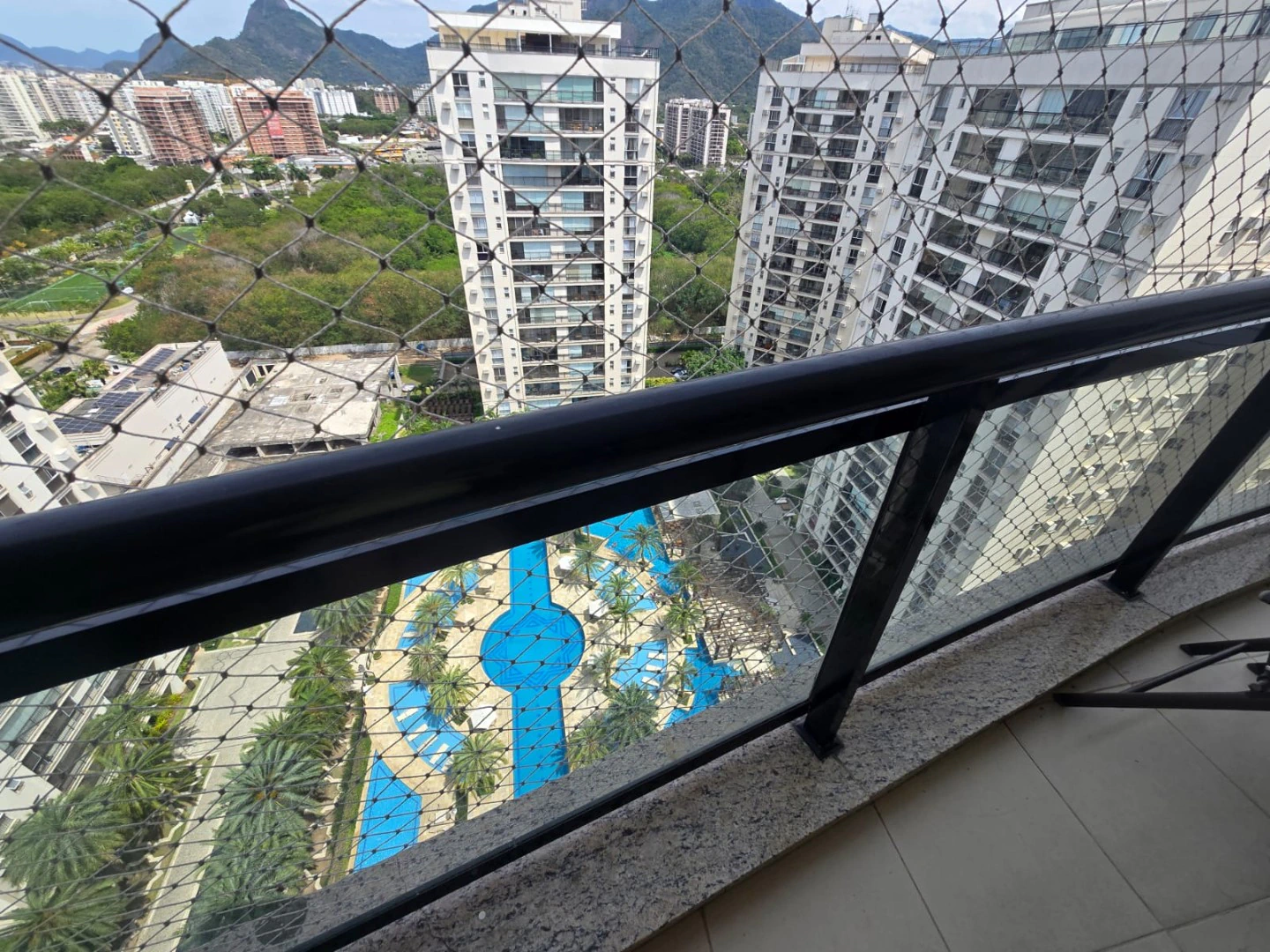 169 m² apartment with 4 en-suite rooms and private BBQ — photo 4