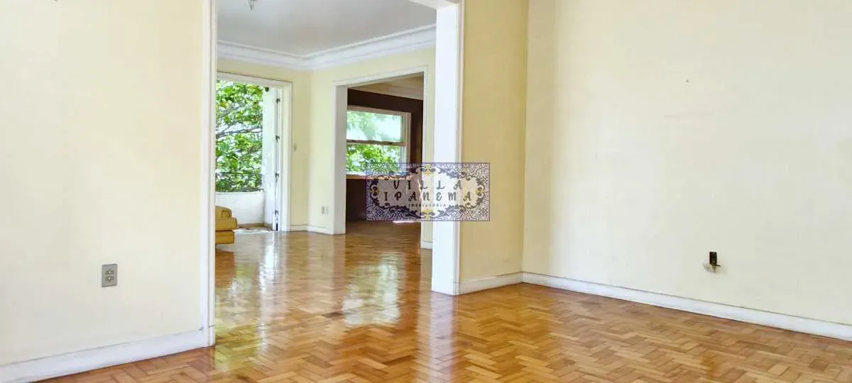 Apartamento de 4 quartos com banheira — photo 18