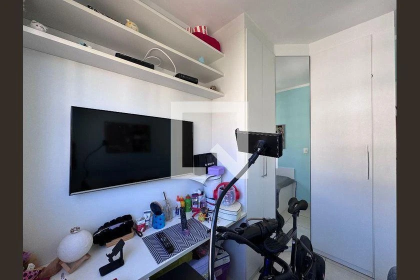 Rental apartment with 3 bedrooms and 211 m² — photo 13