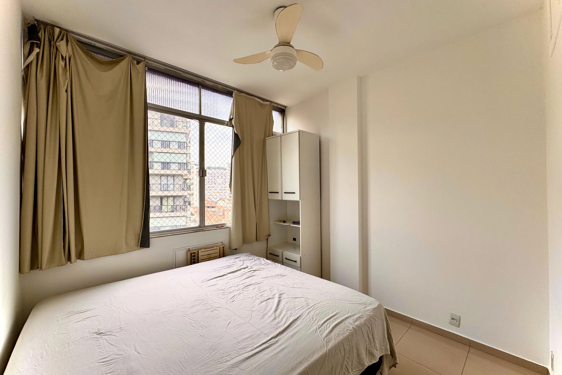 Apartamento mobiliado de 2 quartos com máquina de lavar — photo 4