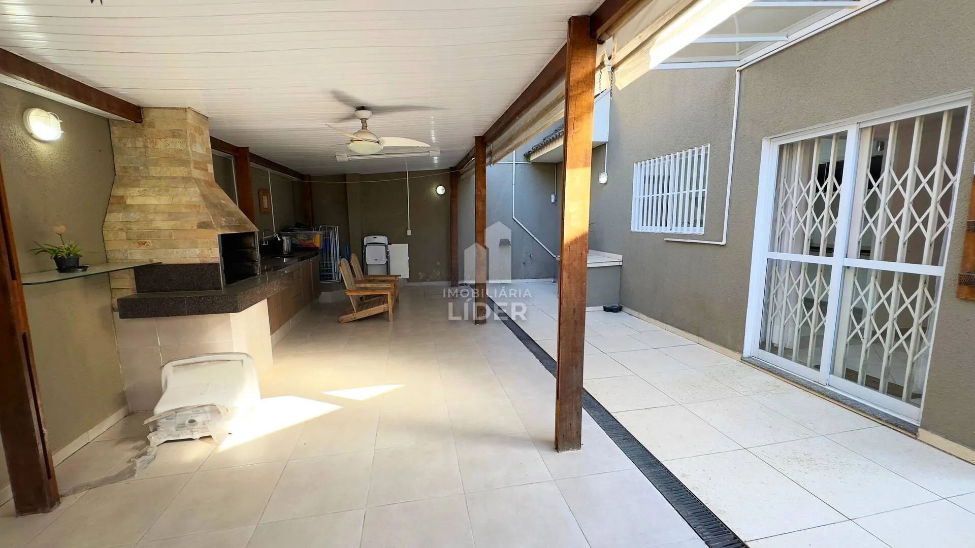 3-bedroom house with a home office in Curitiba — photo 18