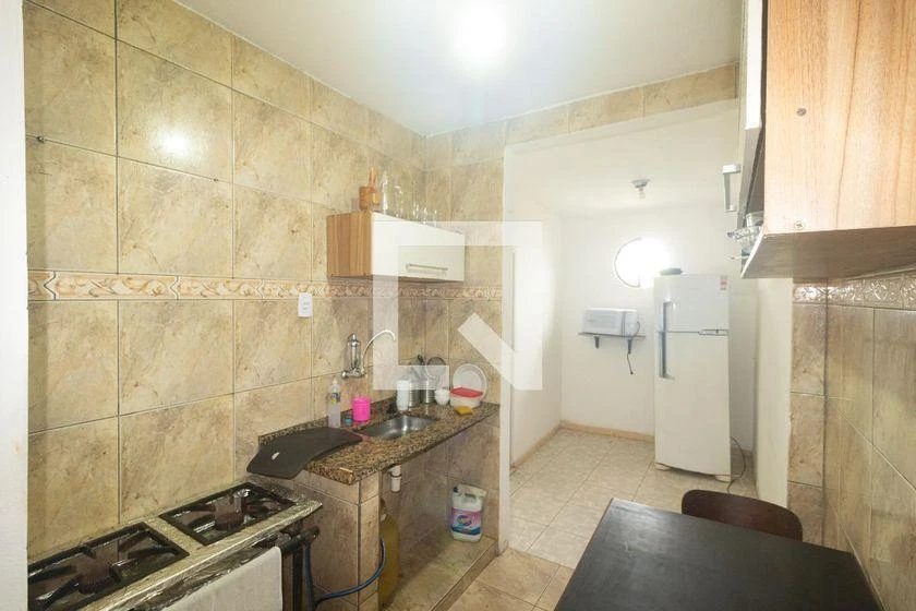 Furnished 1-bedroom house with 57 m² and no parking — photo 4