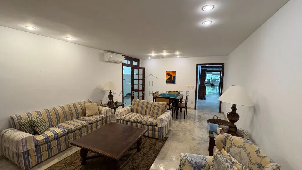 4-bedroom apartment with 4 bathrooms and 350 m² — photo 9