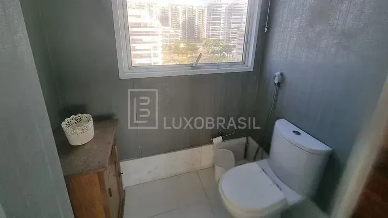 Furnished apartment with 3 bedrooms and water view — photo 16
