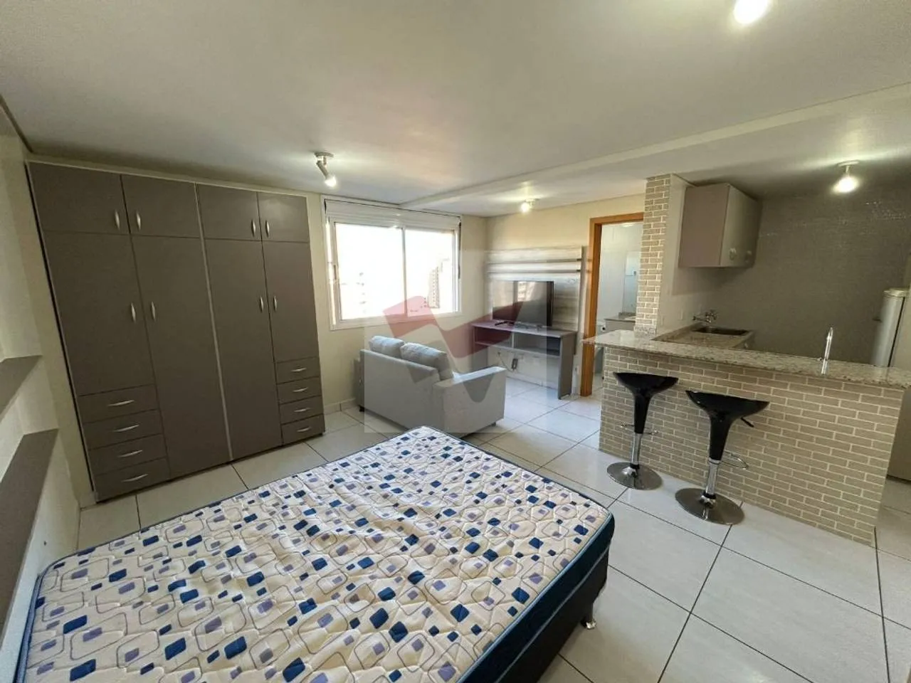 Furnished 42 m² studio in Curitiba — photo 8