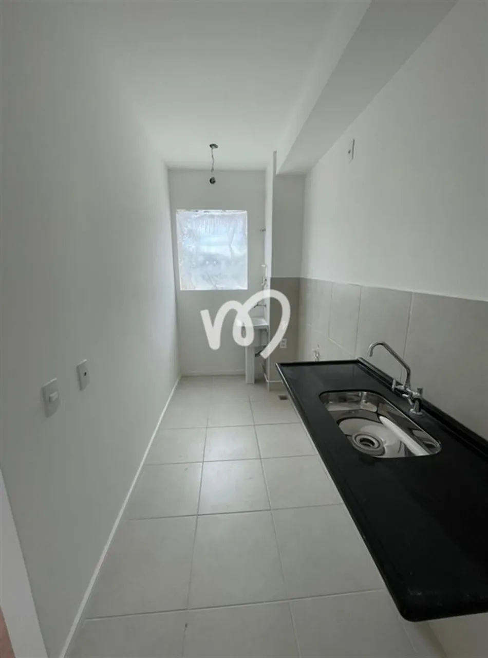 2-bedroom apartment with a modern bathroom — photo 6