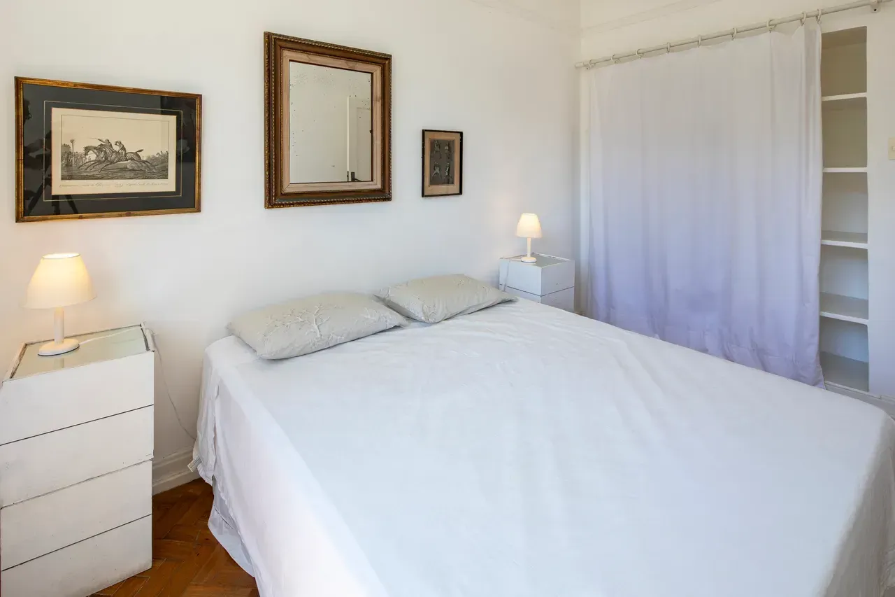 Furnished apartment with 3 bedrooms and a balcony — photo 12