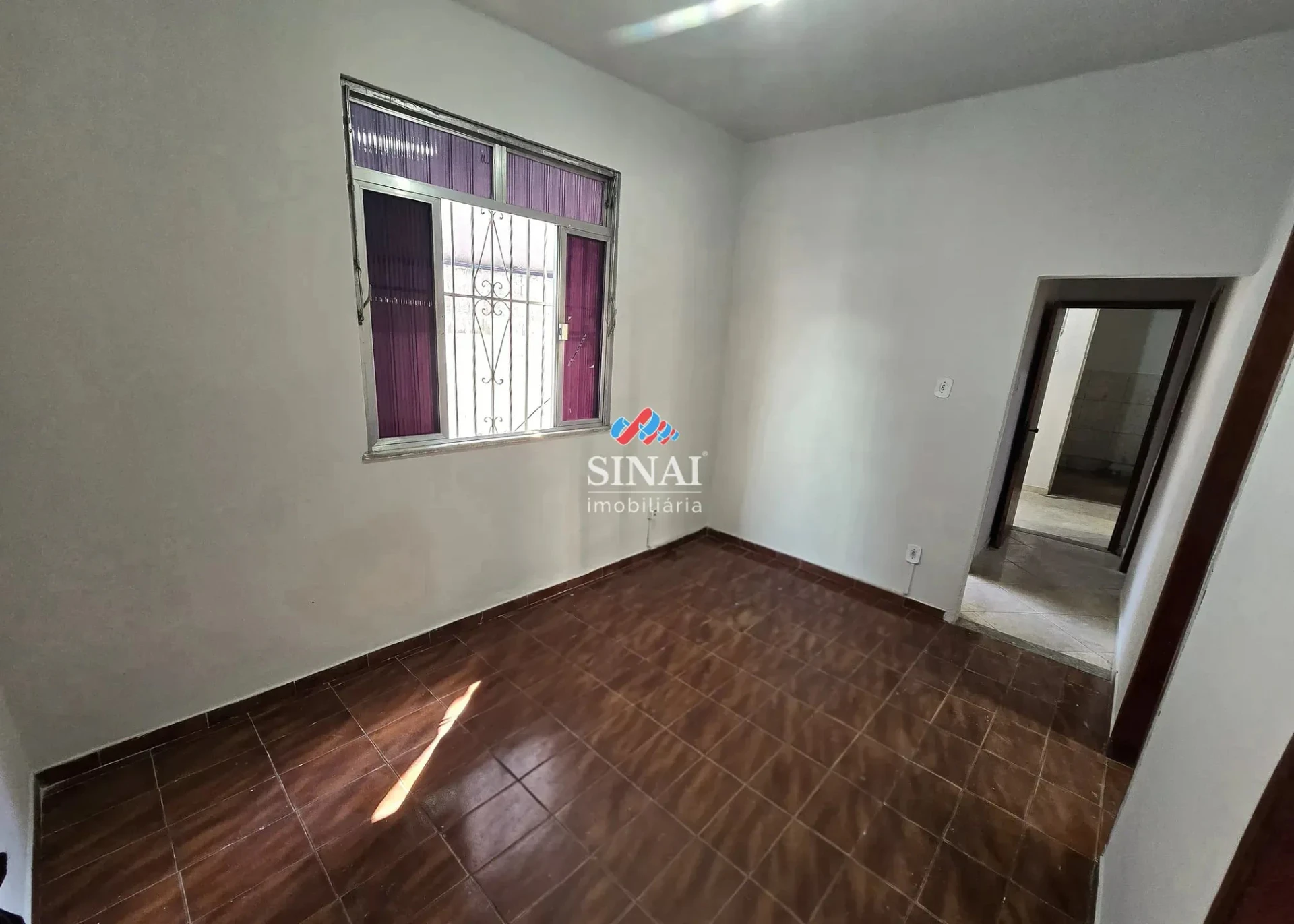 Casa com 3 quartos e 254 m² com vaga de garagem