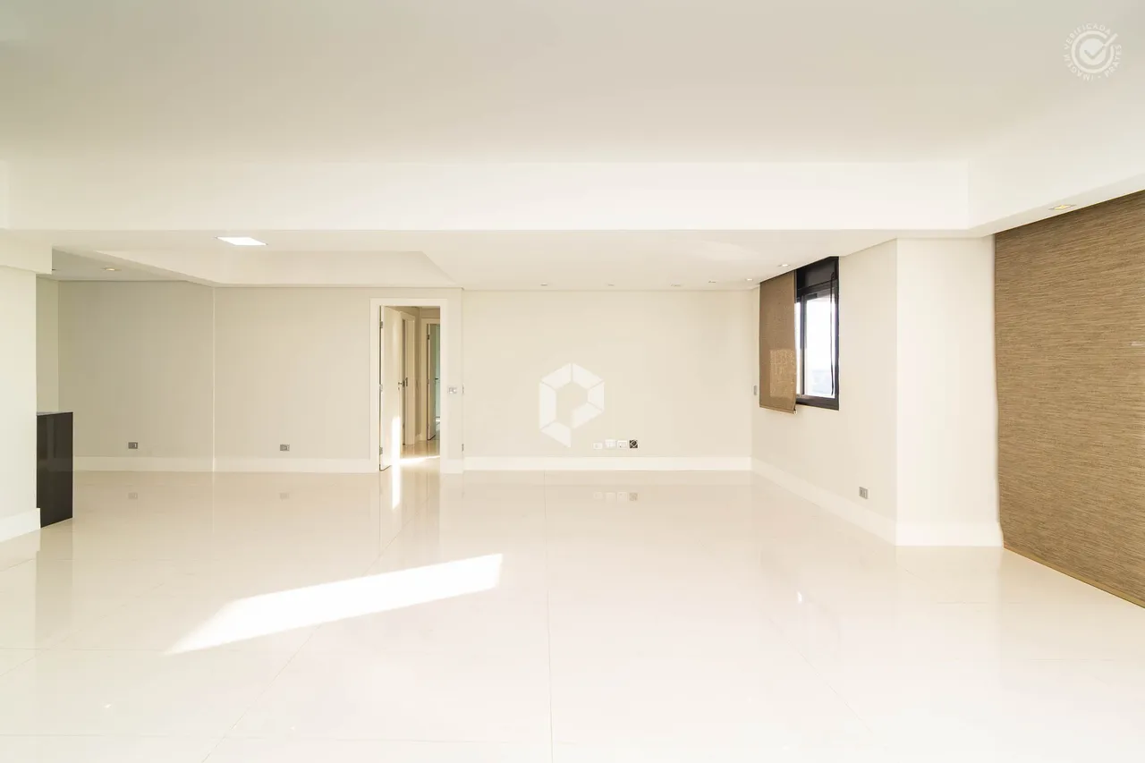 Apartamento com 3 quartos, 5 banheiros e varanda — photo 17