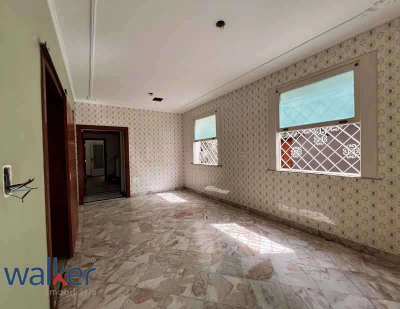 House with 11 bedrooms, 500 m² and 10 parking spots — photo 15