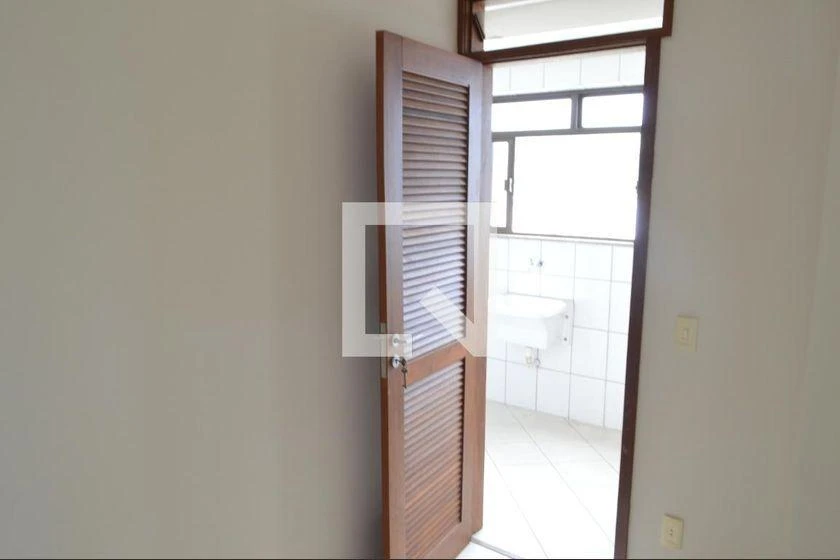 Apartment with 3 bedrooms, balcony and 130 m² — photo 37