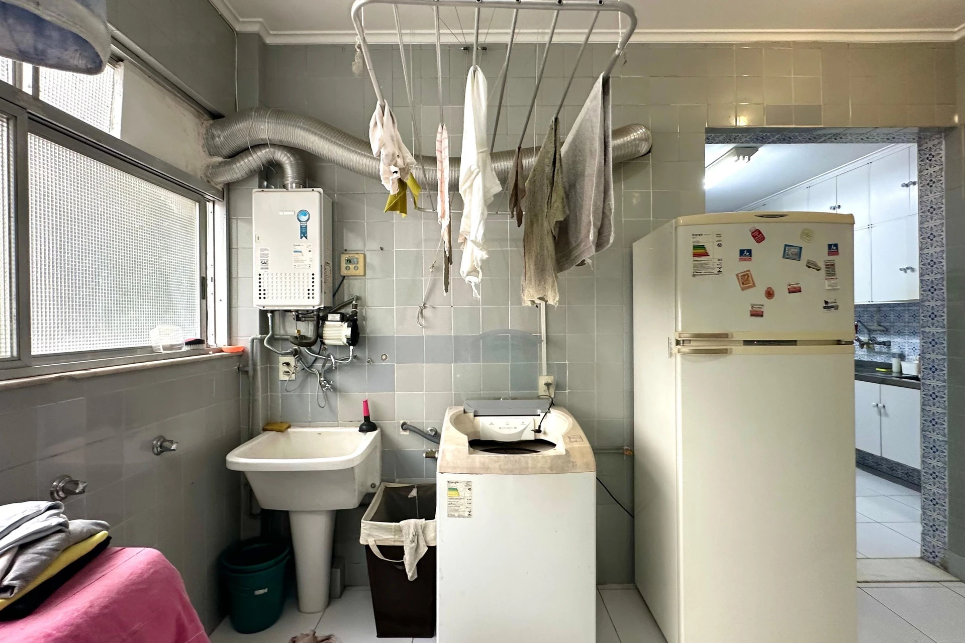 200 m² apartment with a washing machine and a home office — photo 46