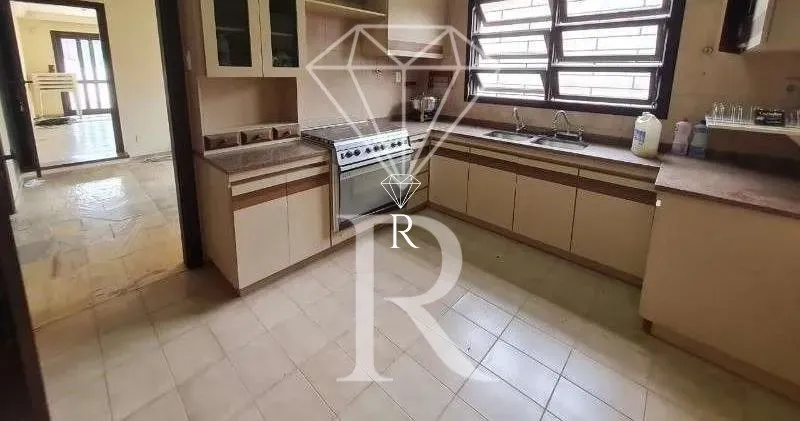 Casa con 5 dormitorios y 4 baños con jardín privado — photo 5