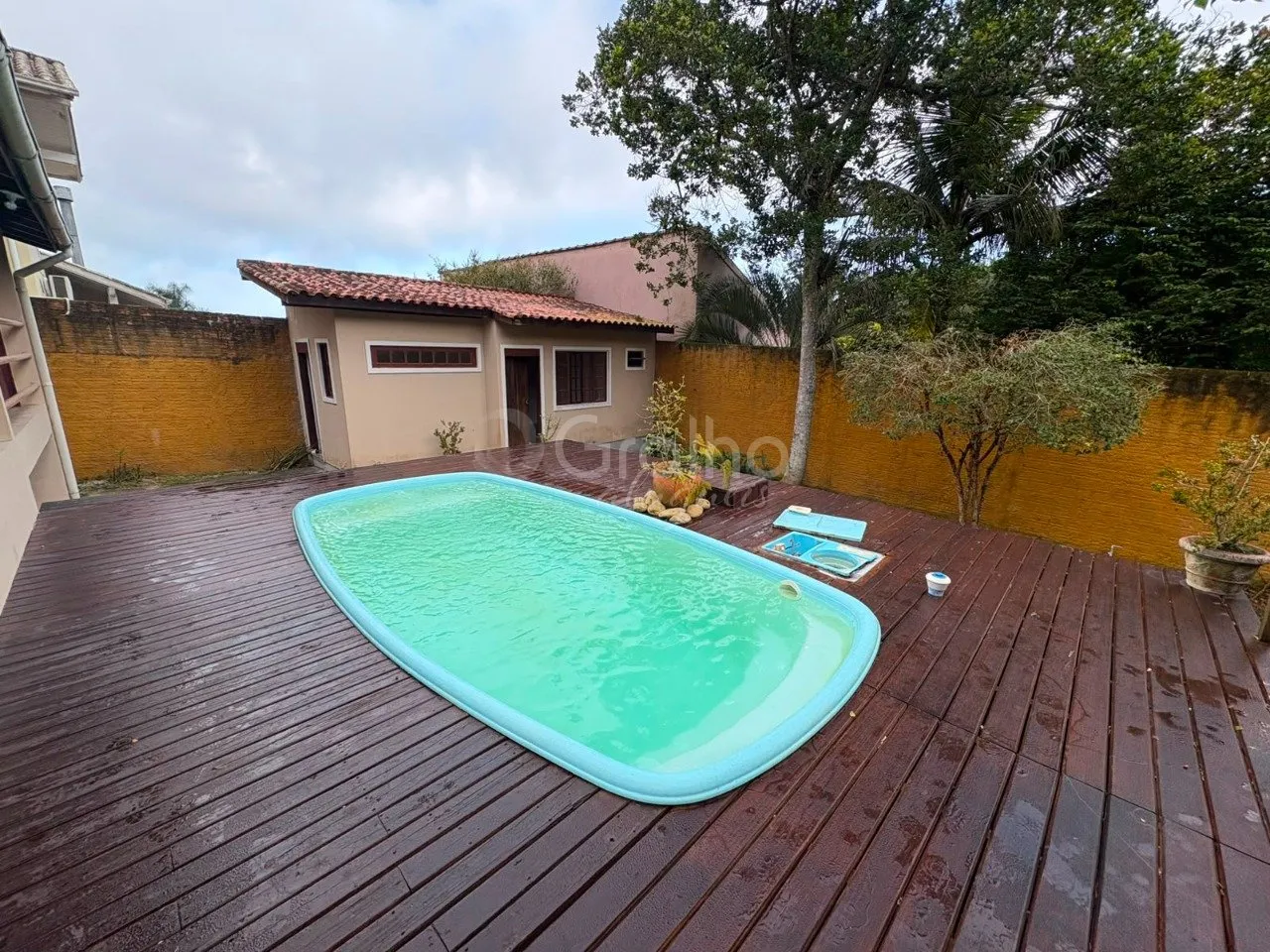 House with 3 en-suite bedrooms 435 m² and private garden — photo 6