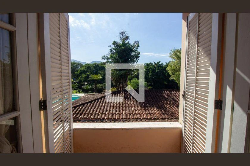 Unfurnished house with 3 bedrooms and 5 baths, 1500 m² — photo 8