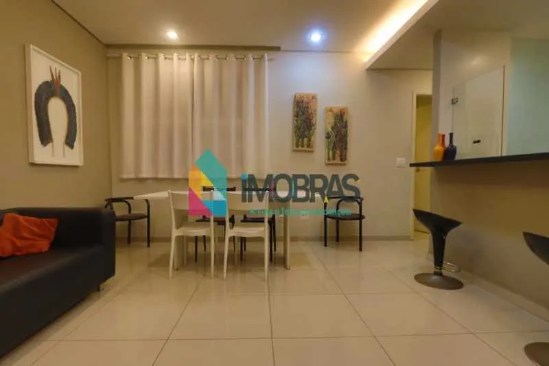 2-bedroom apartment with 3 bathrooms and an open-plan kitchen — photo 14