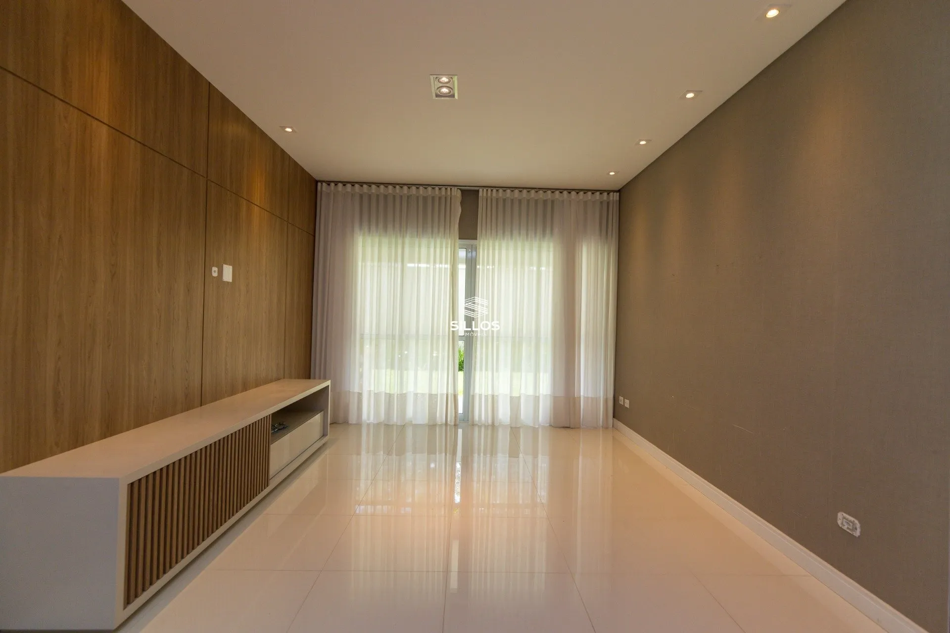 4-bedroom apartment for rent with 434 m² and 3 parking — photo 3