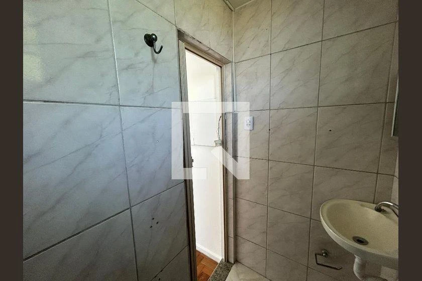 3-bedroom apartment, 1 with its own bathroom, 65 m² — photo 35