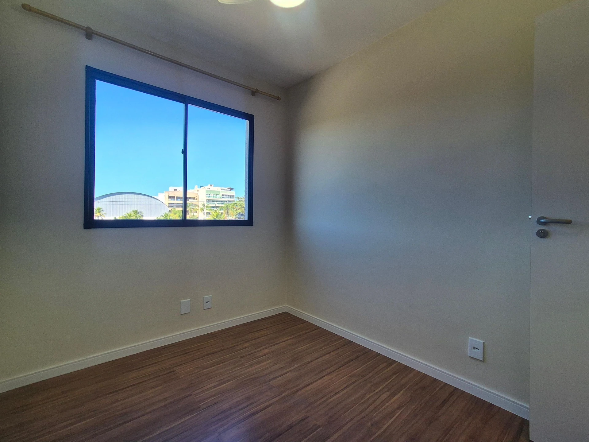 Apartamento com 3 quartos, 2 banheiros e varanda — photo 29