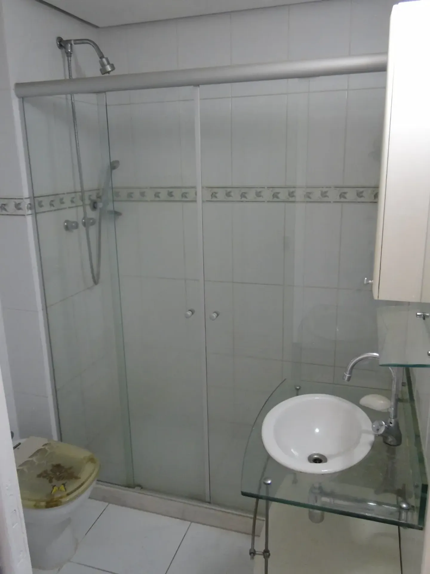 2-bedroom apartment with an en-suite and 2 bathrooms — photo 7
