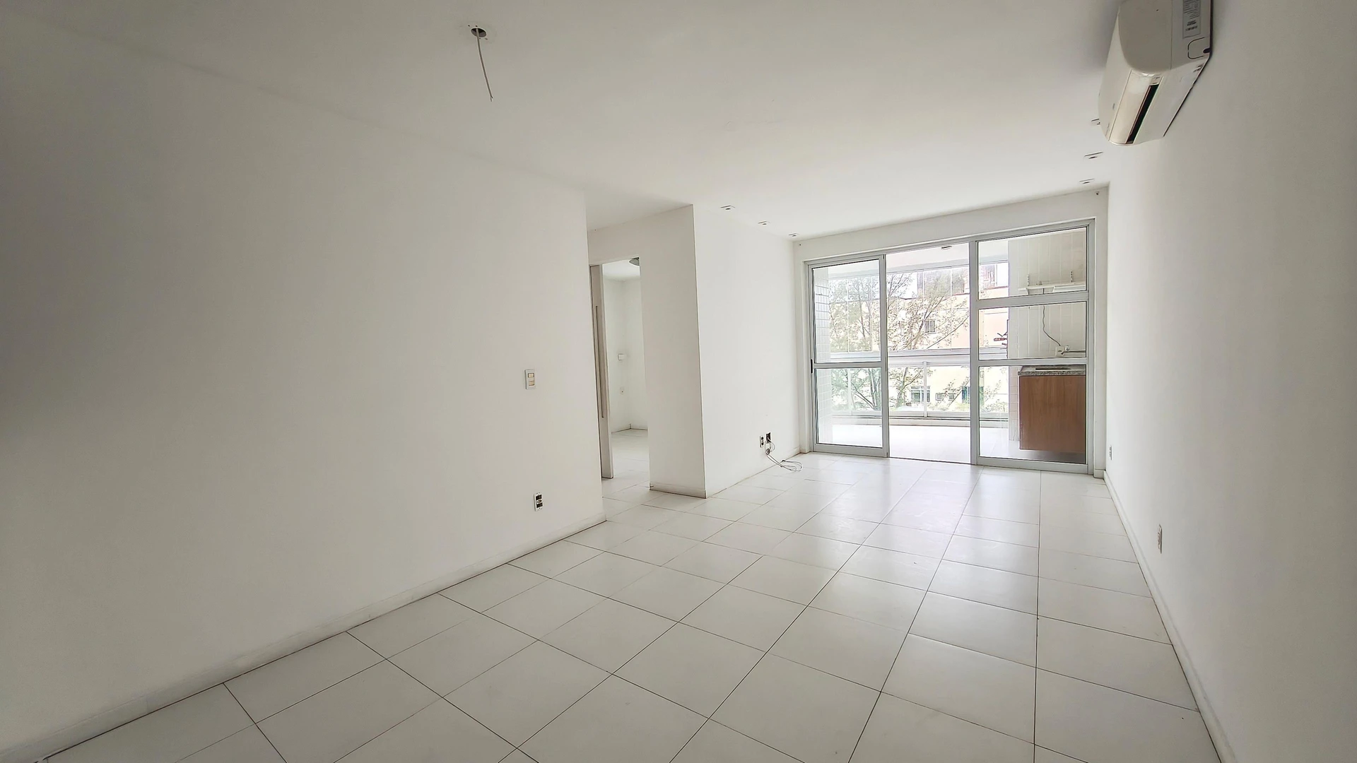 Apartment, 75 m², with a glass-enclosed balcony — photo 19