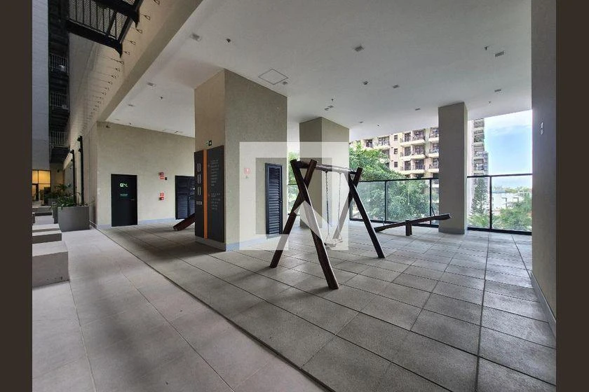 99 m² apartment with 3 bedrooms and an en-suite — photo 38