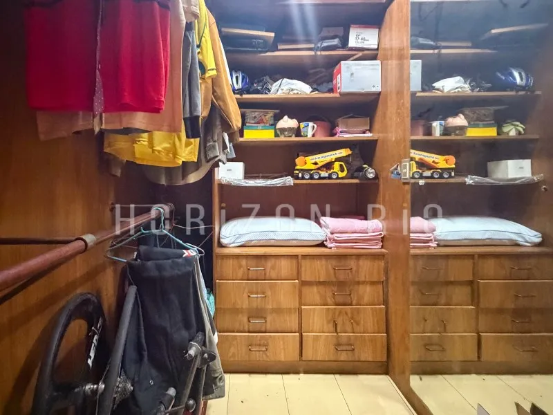 Furnished house, 800 m², with a bathtub — photo 59