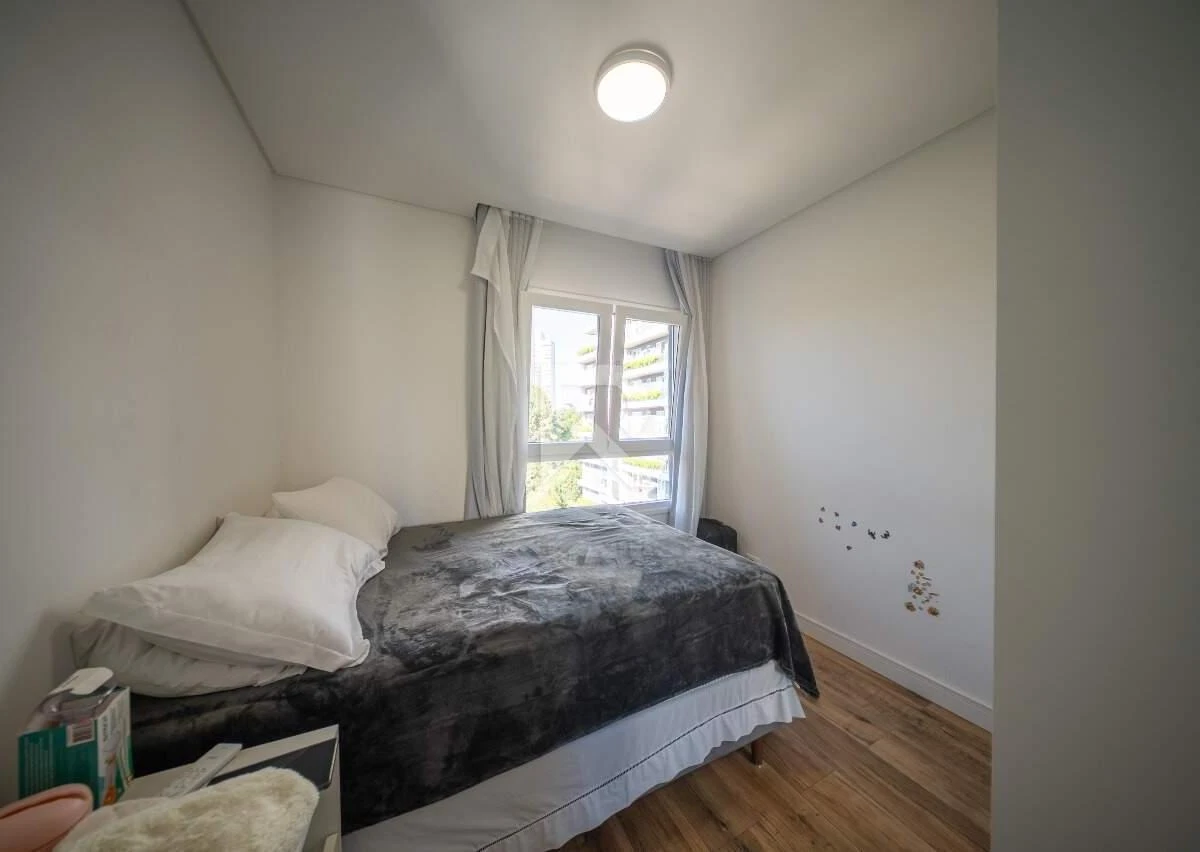 Furnished apartment 162 m² with 3 bedrooms and 1 parking — photo 29