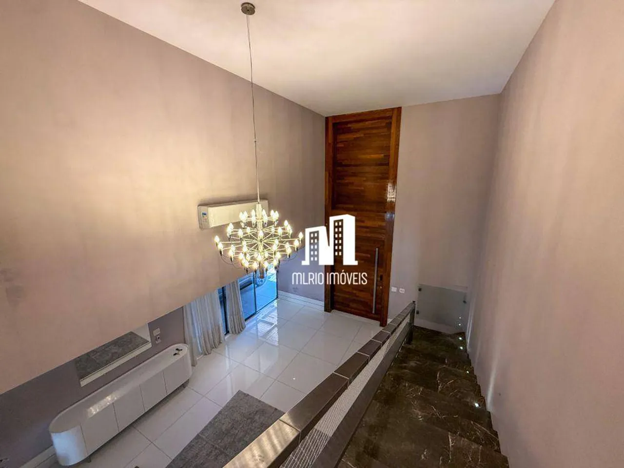 Furnished 626 m² house with 5 bedrooms and grill — photo 9