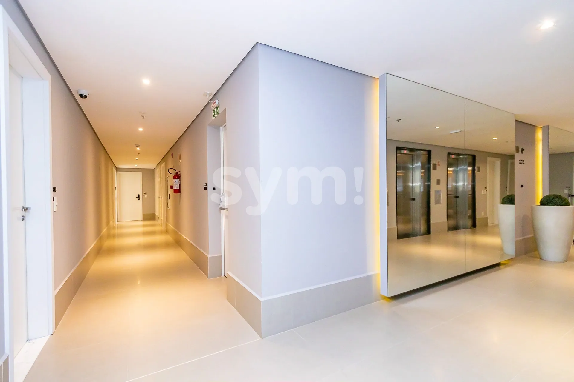 Furnished 2-bedroom apartment with a balcony grill — photo 84