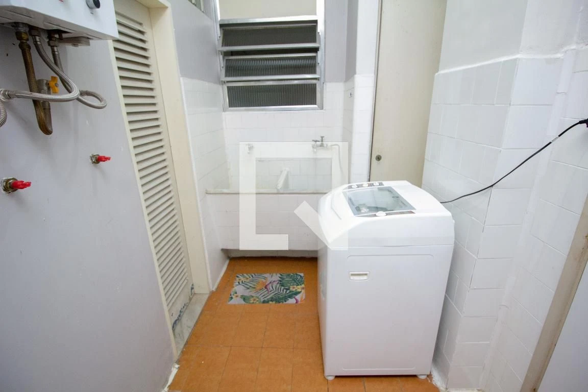 Furnished apartment with 3 bedrooms and 5 bathrooms — photo 29