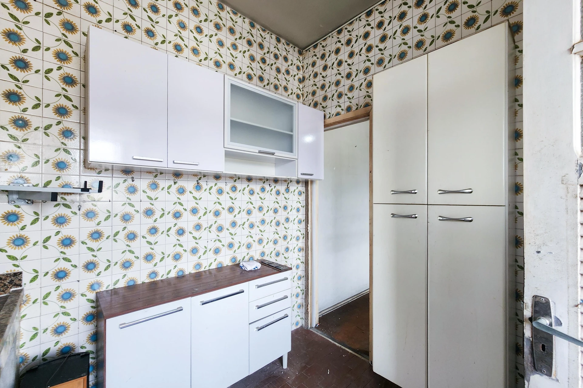 1-bedroom unfurnished apartment with 1 bathroom and parking — photo 18