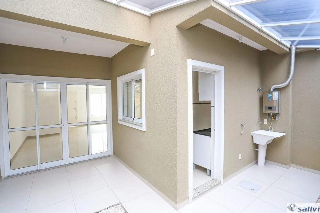102 m² house with a bathtub and a grill on the balcony — photo 26