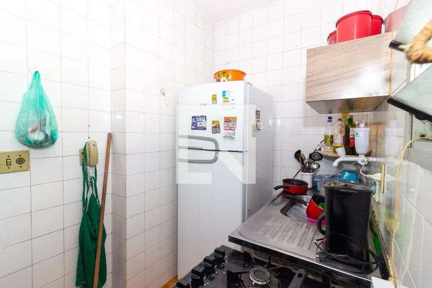 Furnished 70 m² apartment with 2 bedrooms and 1 parking spot — photo 17