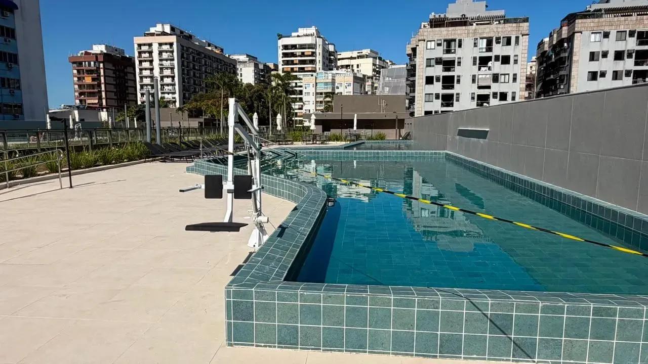 2-bedroom apartment with a grill on the balcony — photo 5