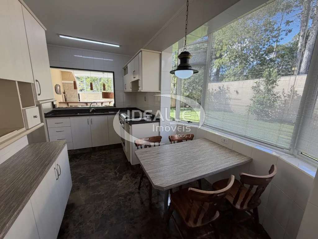 Furnished house with 3 bedrooms and private garden — photo 24