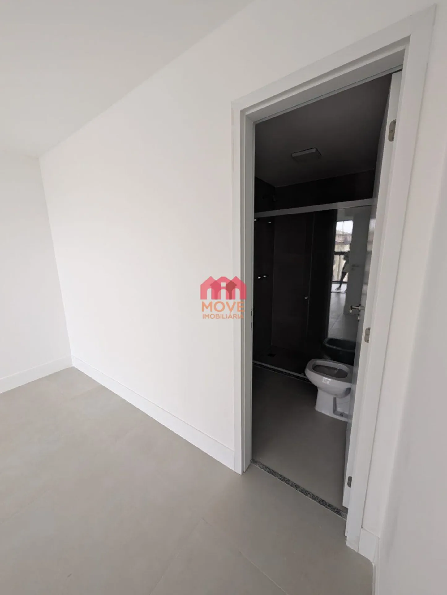 2-bedroom apartment in a building with a pool — photo 30