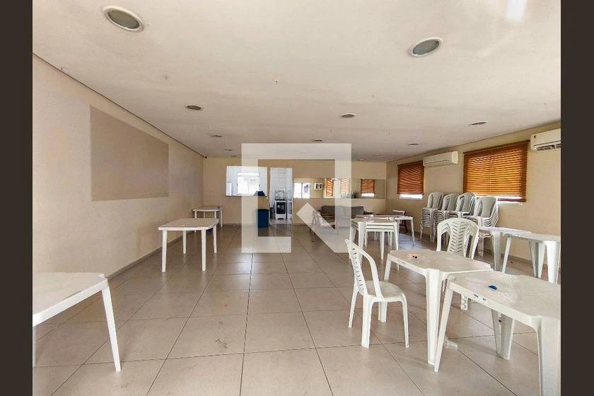 2-bedroom apartment in a building with a pool — photo 44