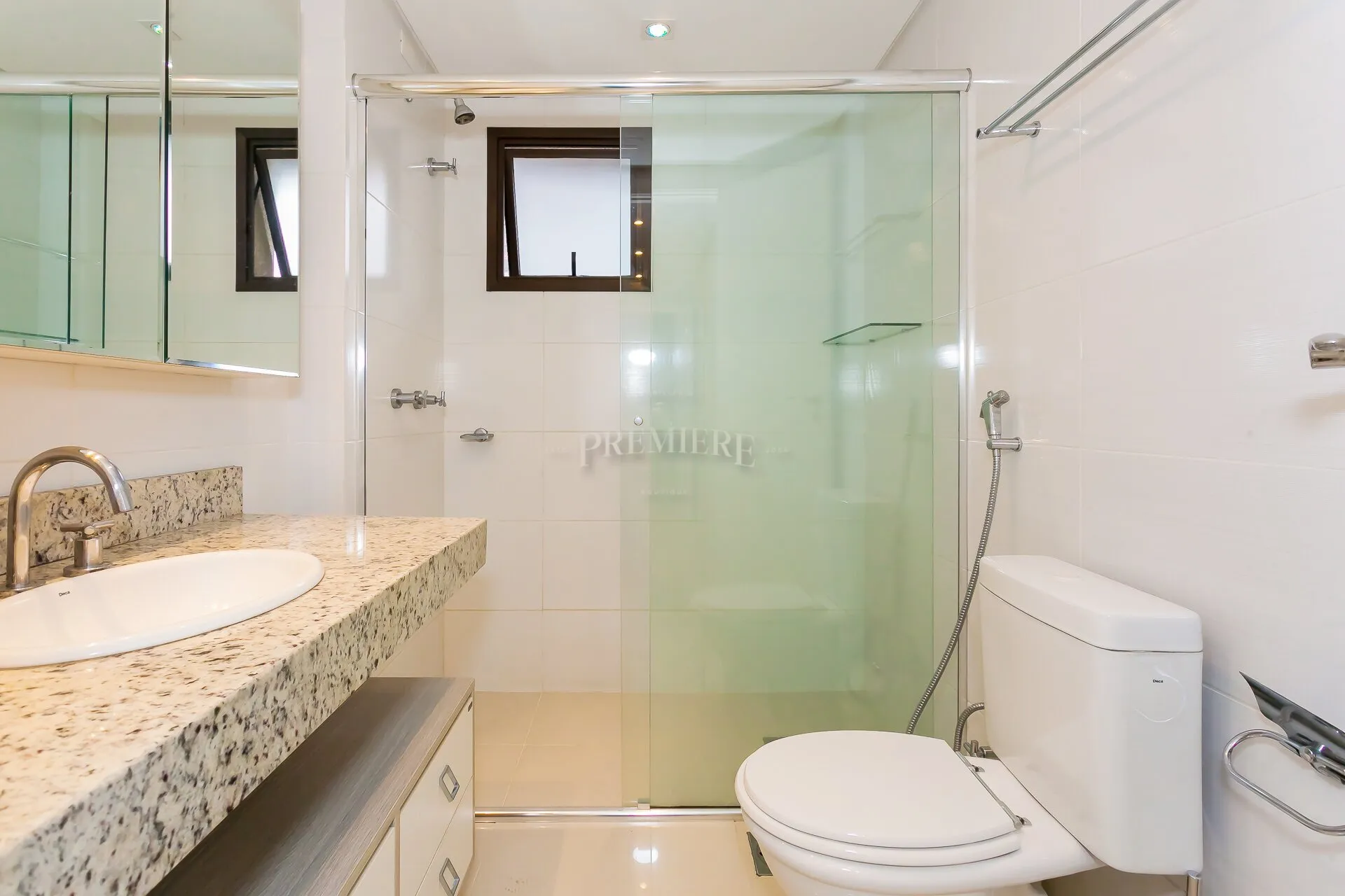 3-bedroom 180 m² apartment with 2 parking spots and garden — photo 33