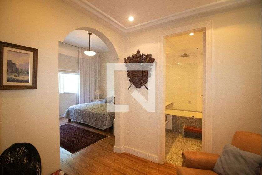 Penthouse for rent with 4 bedrooms and 210 m² — photo 27