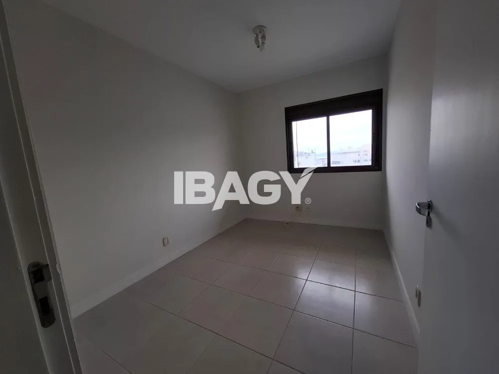 2-bedroom apartment with suite and 90 m²