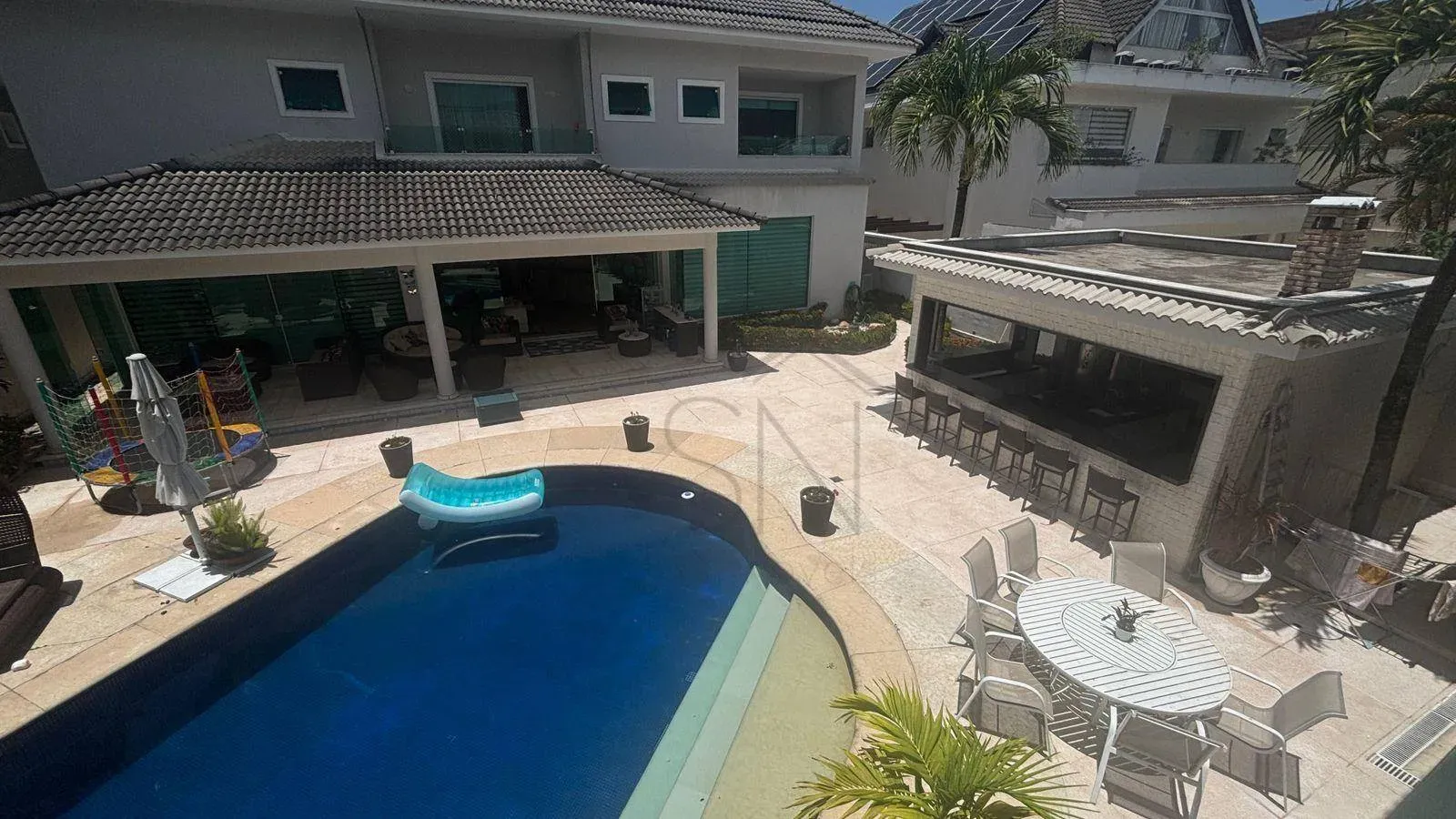 Furnished house 830 m² with 6 bedrooms and open kitchen — photo 45